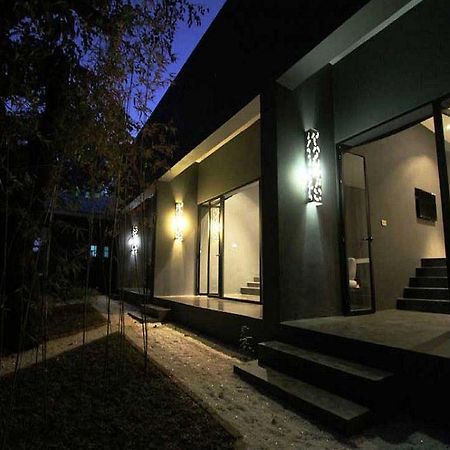 Latitude 13 Degrees Otel Lilongwe Dış mekan fotoğraf