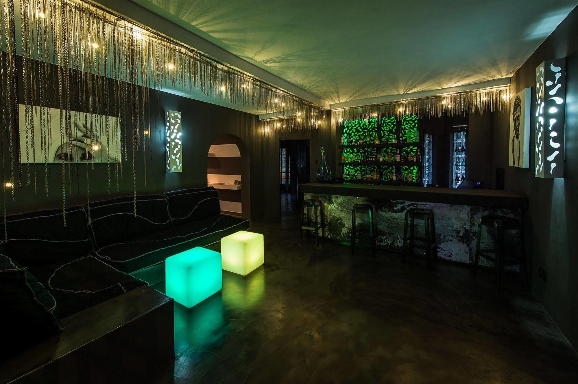 Latitude 13 Degrees Otel Lilongwe Dış mekan fotoğraf