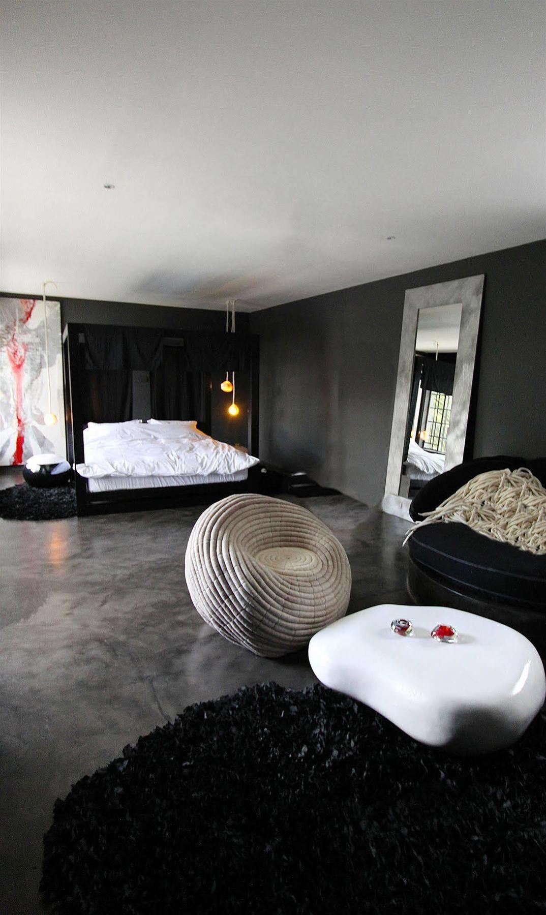 Latitude 13 Degrees Otel Lilongwe Dış mekan fotoğraf