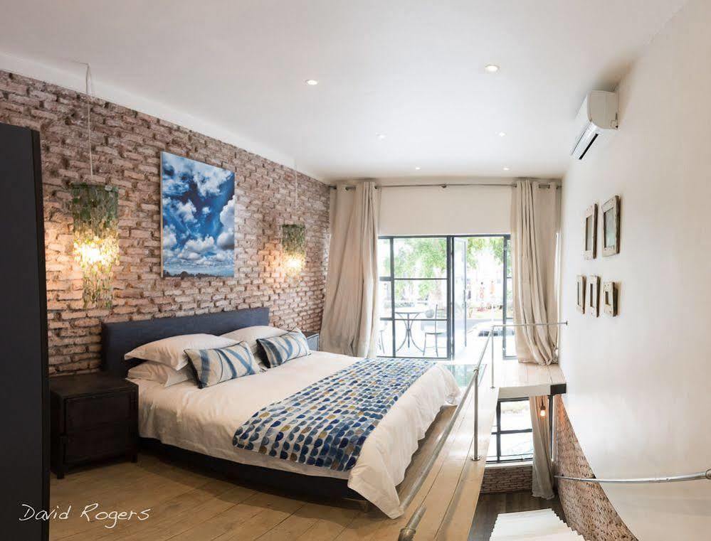 Latitude 13 Degrees Otel Lilongwe Dış mekan fotoğraf